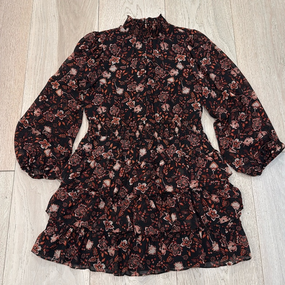 Express Mock Neck Tired Ruffle Dress in Floral Print Size Medium